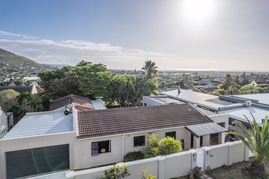 3 Bedroom Property for Sale in Capri Western Cape